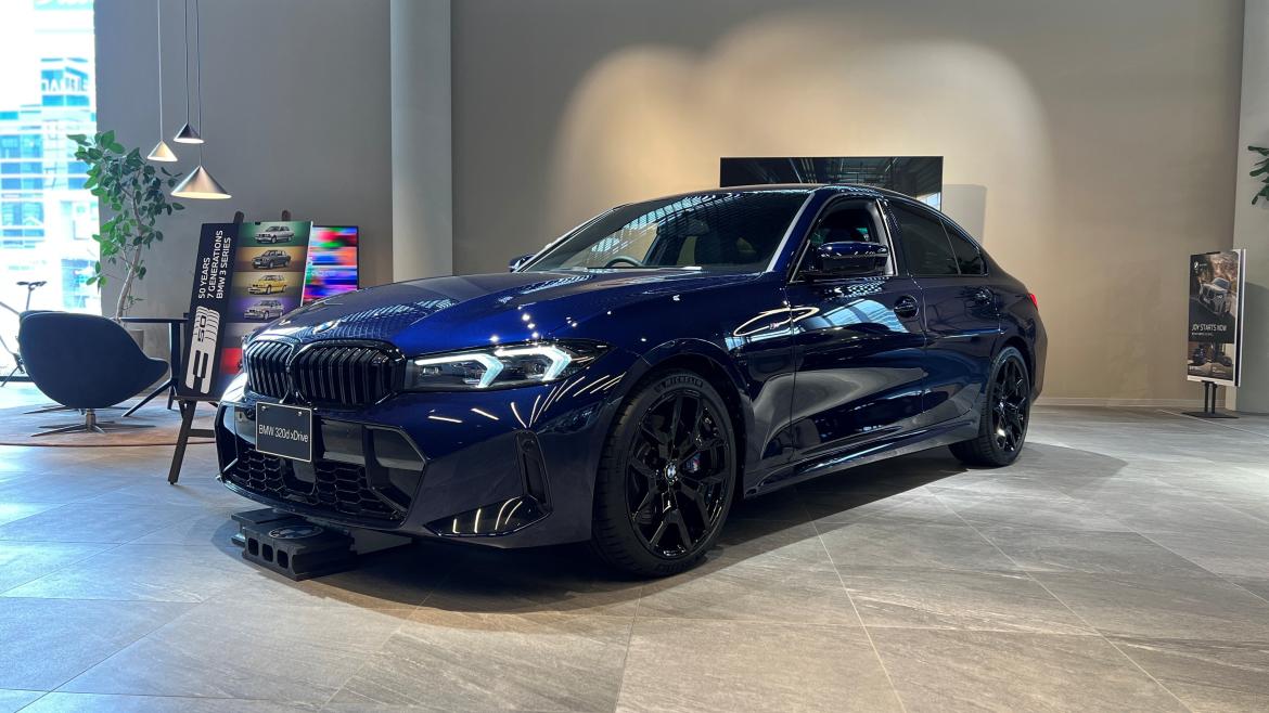 展示車320d タンザナイト